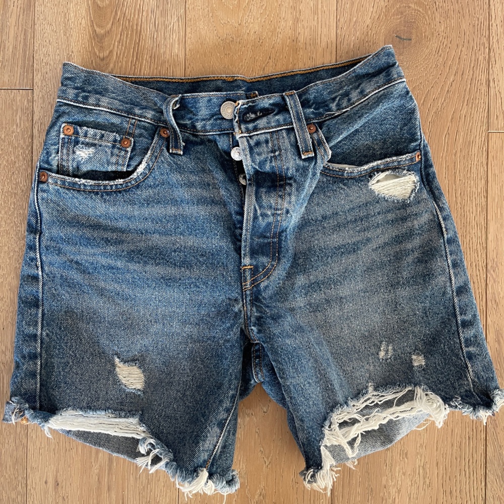 Levi shorts